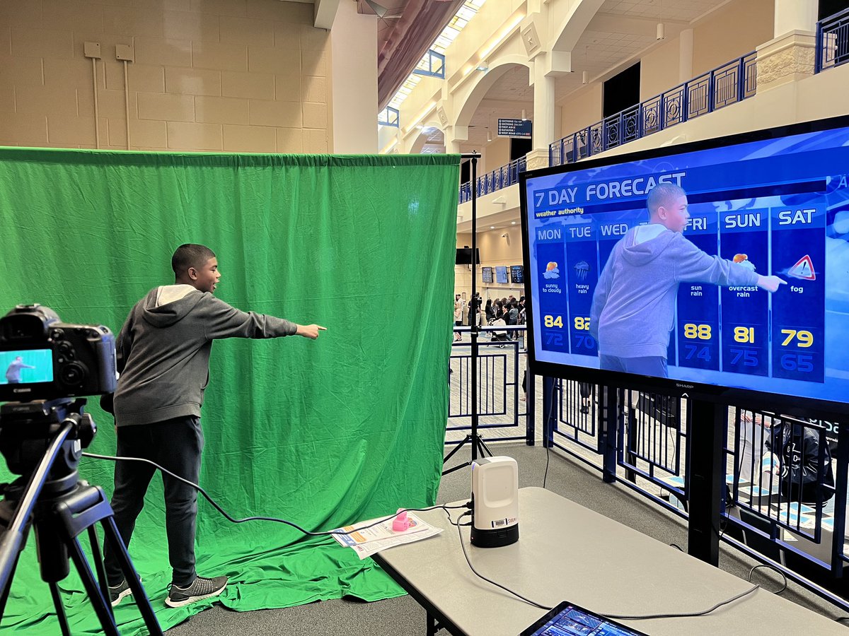 VKCFISD's tweet photo. Our CFISD AVP students are demonstrating green screen technology at the @CyFairEdTech #EdTechExpo at the @BerryCenter! 
Even our Chief Academic Officer, Dr. Linda Macias, got in on the fun, anchoring the weather! ☀️ ☁️🌧 
#CFISDspirit #CFISDSEE https://t.co/zyCxGtH5Kg