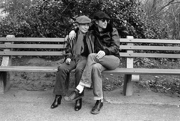 Yoko Ono and John Lennon enjoying each other's company in Central Park, November of 1980 📸 © Allan Tannenbaum