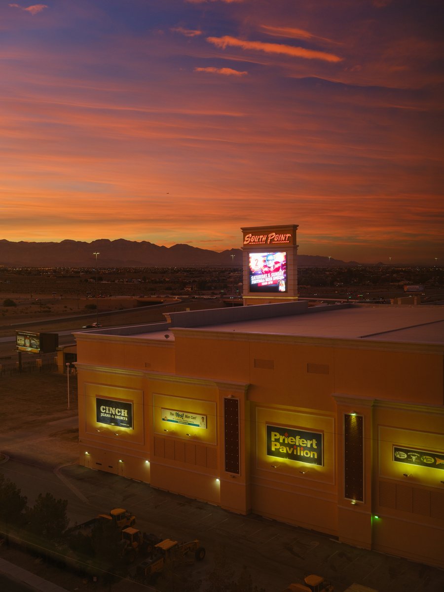 versatilityrnj's tweet image. Cool Nevada Could Formations.