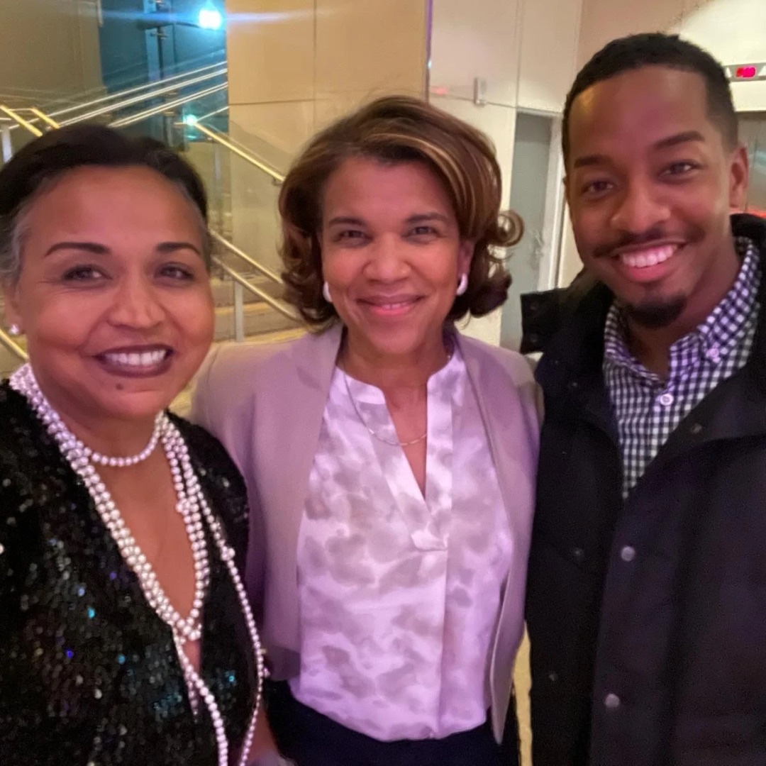 We’re proud to support @kemba_smith in the work she is doing to free others. Her film <a href="/kembamovie/">KembaMovie</a> was screened at the #NRCC2024 last April 5th in Arlington, VA.

Thanks to my son <a href="/freedomrich/">Ruja Jirophat</a> who came to be with me and support the event.

#SecondChanceMonth #SpeakFoxRich #FoxRich
