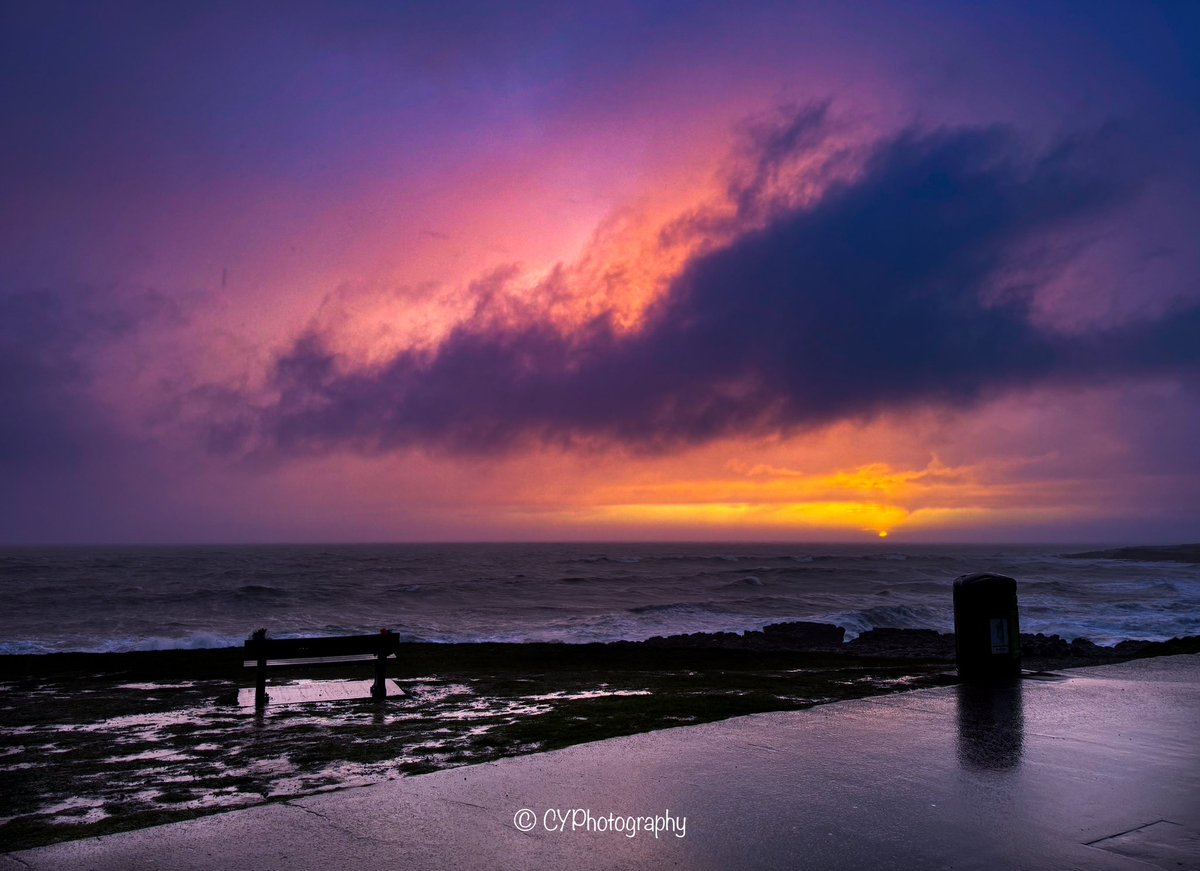 Lighting up the clouds.

#Sunset
#StormHour 
#ThePhotoHour 
#StormKathleen 
#Wales