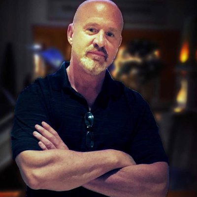 Glenn Kirschner, MSNBC legal analyst and YouTube host, joins us after the break to talk to us about the huge Trump trial that's set to begin soon. @glennkirschner2 #SexyLiberal #JusticeMatters #JusticeIsComing glennkirschner.com