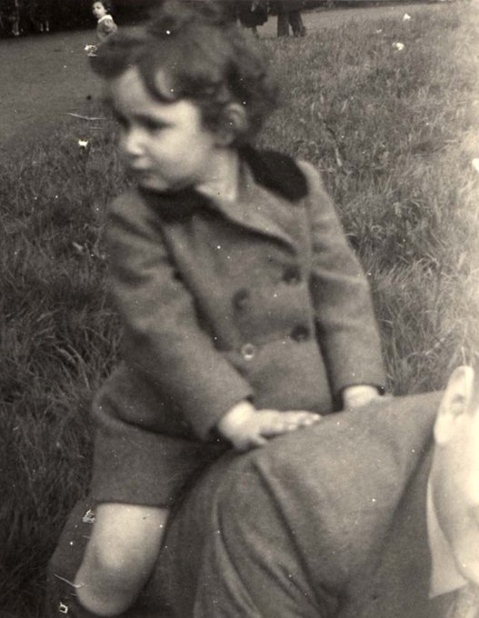 12 April 1936 | A Belgian Jewish boy, Sylvain Melzer, was born in Antwerp. He arrived at #Auschwitz on 18 January 1943 in a transport of 610 Jews deported from Malines / Mechelen. He was murdered in a gas chamber.