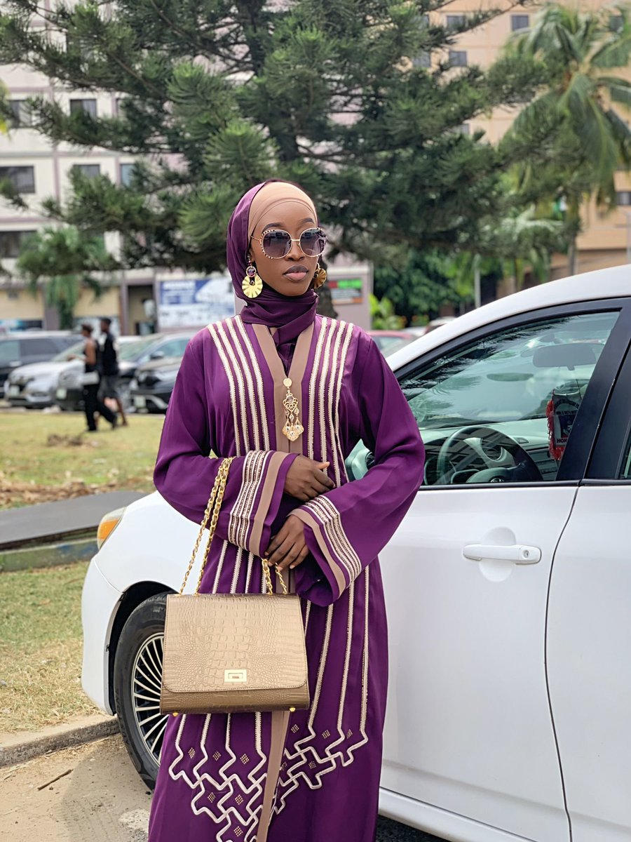 Yejide__'s tweet photo. Eid Mubarak🌙✨

Abaya: @ rabimwears
Bag: @ jiddysluxe https://t.co/7qJe9nFSNy