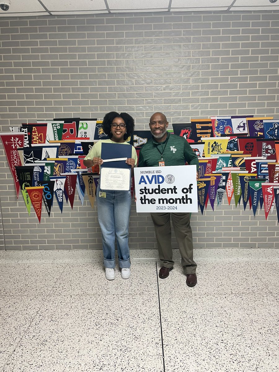 Congrats to our AVID Student of the Month! Ty is an exceptional leader in our program. We love her! @KPHS_AVID @HumbleISD_AVID @Malone_KPark