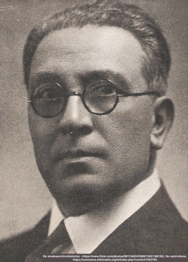 El poeta Enrique González Martínez nació el 13 de abril de 1871. Autor de La muerte del cisne (1915). Fue miembro fundador del Seminario de Cultura Mexicana (1942) y de El Colegio Nacional (1943).