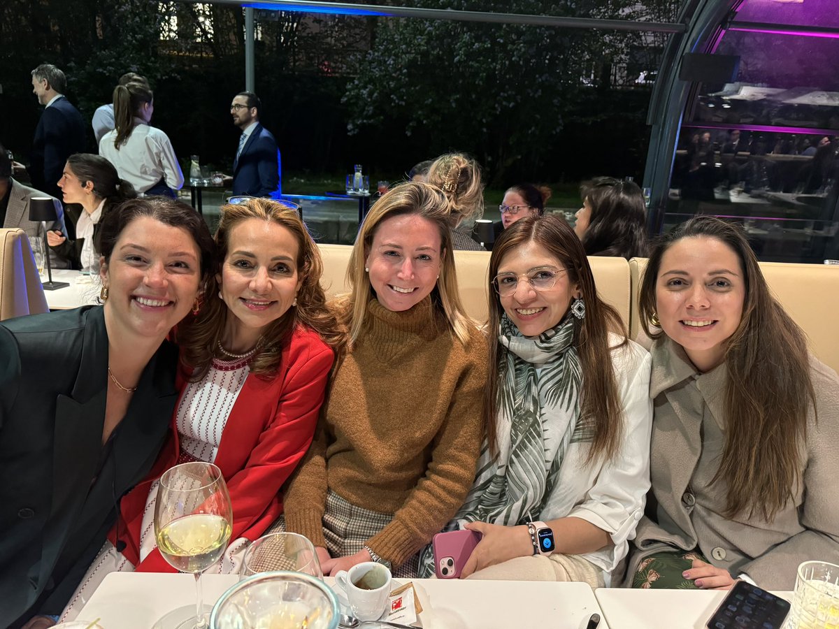 Amy G. Fiedler, MD (@fiedleramy) on Twitter photo Lots of 👩⚕️🫀cardiology and cardiac surgery from across the globe 🌎 at this table!
Thanks <a href="/ParagonixSherpa/">Paragonix Technologies</a> for an incredible evening #ISHLT2024
cc: <a href="/loremontesvilla/">Lorena Montes</a> <a href="/Jcontreras75/">Johanna Contreras, MD, MSc</a> <a href="/SophiaAirhartMD/">Sophia Airhart MD</a> Lots of 👩⚕️🫀cardiology and cardiac surgery from across the globe 🌎 at this table!
Thanks <a href="/ParagonixSherpa/">Paragonix Technologies</a> for an incredible evening #ISHLT2024
cc: <a href="/loremontesvilla/">Lorena Montes</a> <a href="/Jcontreras75/">Johanna Contreras, MD, MSc</a> <a href="/SophiaAirhartMD/">Sophia Airhart MD</a>