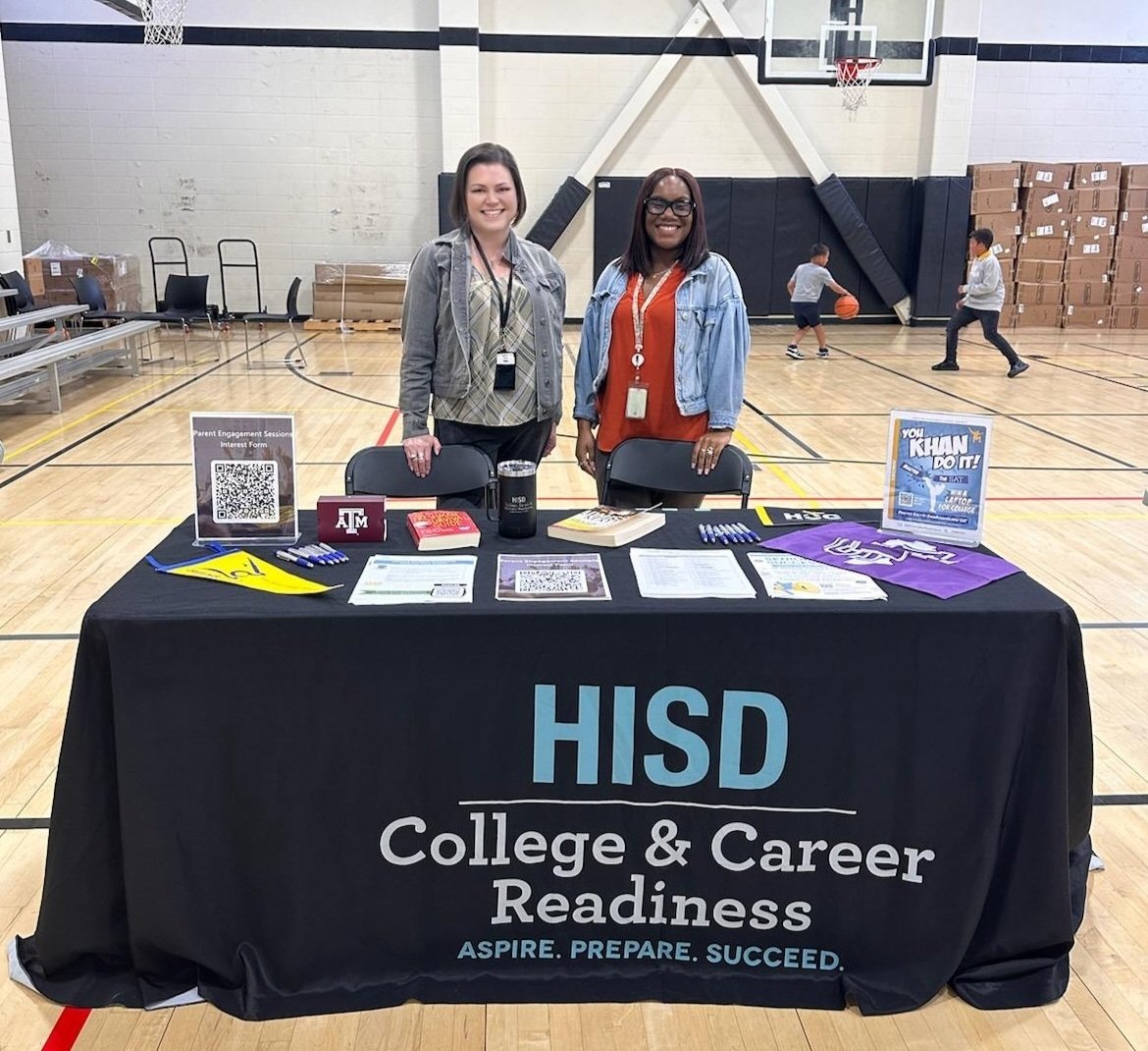 🎓🌟 Hey Houston ISD community! Looking to explore college, career, or military readiness options? Swing by the YMCA W. Ore Sunrise Center Open House from 4-6pm today. We're here to help navigate your path to success! #HoustonISD #CollegeReady #CareerPathways #MilitaryReadiness