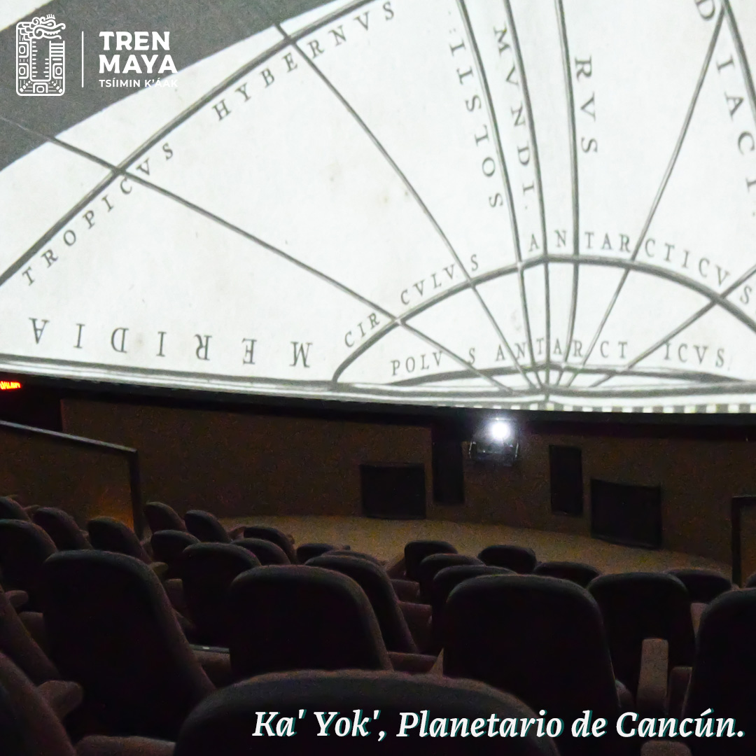 La ciudad de #Cancún cuenta con el Planetario Ka' Yok' 🔭 el cual tiene una tecnología de quinta generación, además de ser el décimo en el mundo con mayor tecnología. Posee un telescopio de 16 pulgadas siendo ideal para observar el firmamento. 🪐⭐🌞🌚 ¿Ya lo conoces?