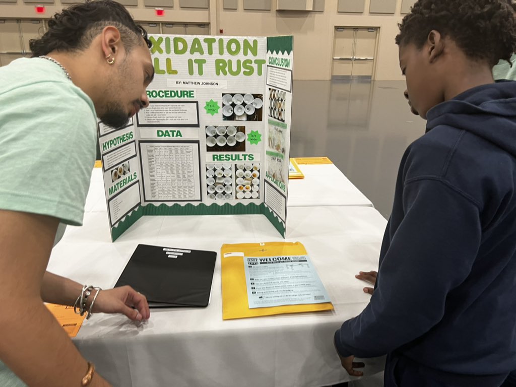 AOAddison_'s tweet photo. Happening Now: Our Jaguars are setting up and preparing for the GA Science & Engineering Fair in Athens, GA. Cheering on our scholars as they represent @ArmsJags & @HenryCountyBOE 💙 #WinningforARMS @LibraLBrittian @MajorJones_ https://t.co/3ko7u2PTLb