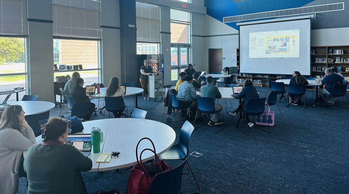 Our Media Specialist, Ms. Fowler, is training staff on Interactive Google slides! About 20 teachers stay late to grow their ability to impact their classroom. #trueNorth #educate @forneyisd @justinwterry @DrPattonNFHS @MrJMMood