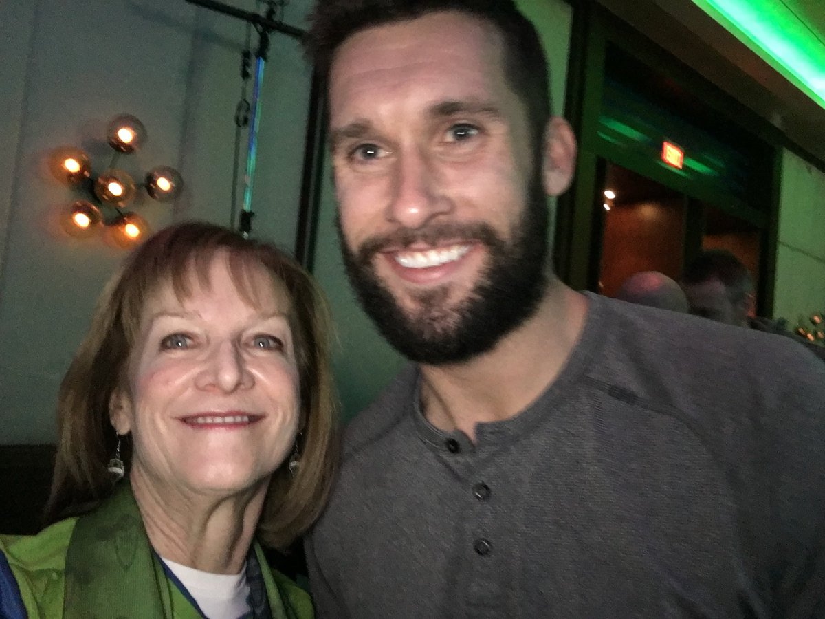 Jan812314's tweet photo. @LuciaMaria83 @wbruin We loved having you in Seattle @wbruin 💙💚 #OnceASounder https://t.co/GgU6QOBdlm