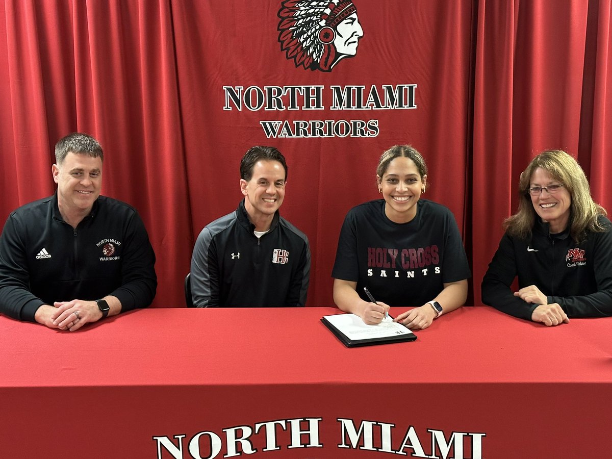 Saints fans, please welcome Kaiden Hanley to the women’s basketball program. Hanley, a 5’9 forward, prepped at North Miami High School