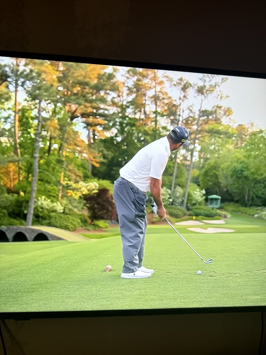 We should house the migrants in Jason Day’s pants