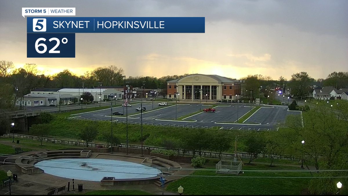 Some sunshine peeking through in Hopkinsville... might get some rainbows tonight. Let me know if you catch one :D @nc5