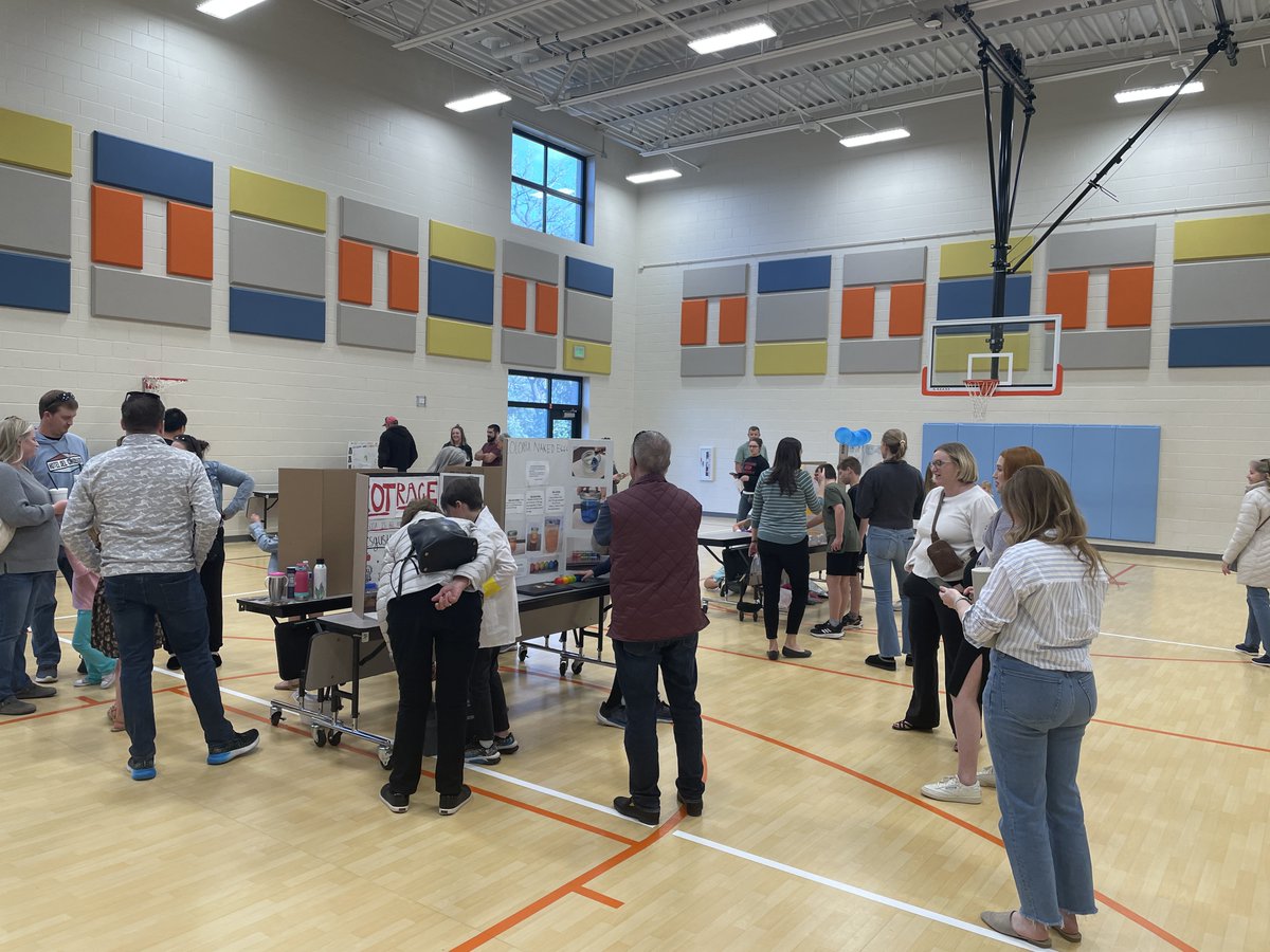 Standing room only at the <a href="/OakdaleTigers66/">Oakdale Tigers</a> annual Science Fair! Bearded dragon predators, tornados, egg experiments, and MORE! Always a great learning experience at the Fair! <a href="/Westside66/">Westside Community Schools</a>