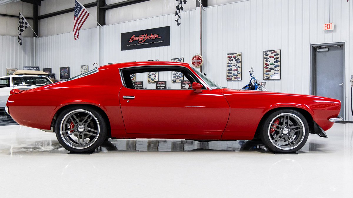 Get ready to turn heads with this custom 1970 @Chevrolet #Camaro! Featuring a sleek red and black color scheme and a custom black leather interior with air conditioning, it's ready to cross the #PalmBeach Auction block with No Reserve. 

Learn more: bit.ly/PB24TW-1970Che…