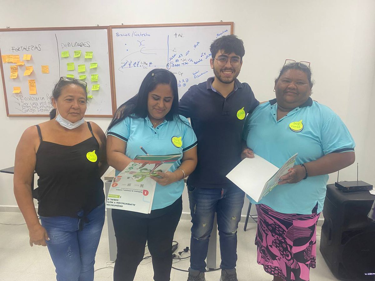 FIANColombia's tweet photo. 🗣️ Hoy se realizó el Foro Regional Hacia una Gobernanza con Poder Popular Alimentario en Barrancabermeja.
Líderes y lideresas de esa ciudad construyeron propuestas de mecanismos de gobernanza alimentaria para su territorio.
#SistemaDHANA.
#PoderPopularAlimentario https://t.co/NgU1XhSaXX