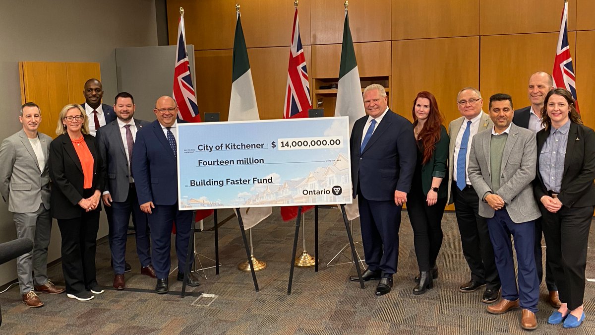 Congratulations to Mayor @berryonline and the @CityKitchener team for exceeding their housing targets for 2023! It was great to have @fordnation out this morning to mark this momentous occasion and celebrate progress that will help Ontarians thrive. news.ontario.ca/en/release/100…