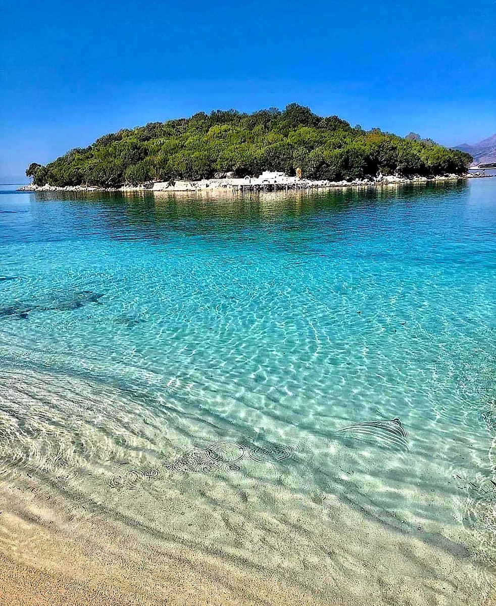 Kayhahn1's tweet photo. Beautiful island https://t.co/ppgKzI3qzj