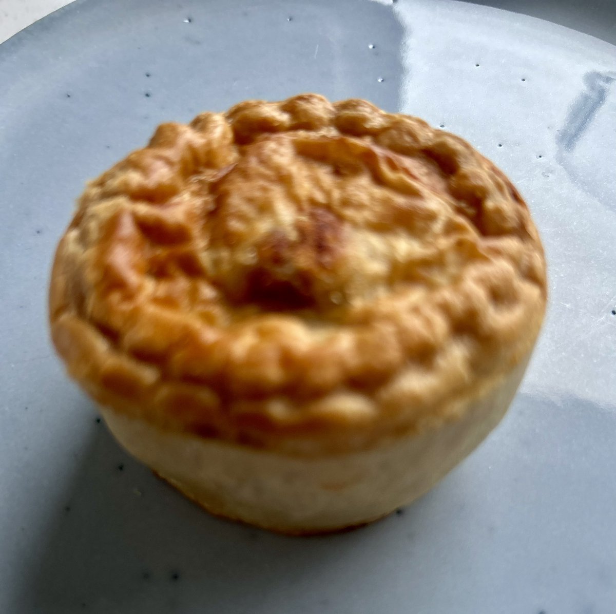 Huge thanks to <a href="/dundeefc/">Dundee Football Club</a> for their kind food donation to our charity, as a result of their game being postponed last night.  Just Bee provide free meals to people in the city and we really appreciate the support from DundeeFC.

#community #dundeefc #eyesonthepies