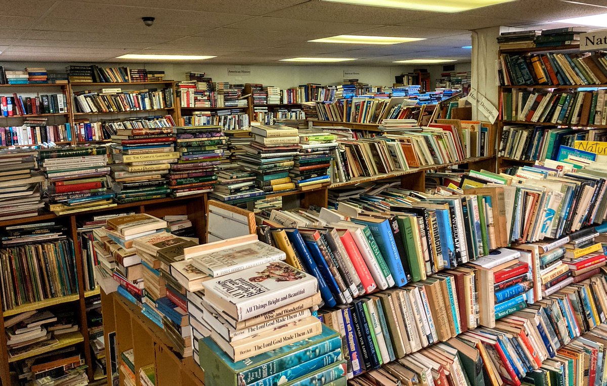 maggsmct's tweet image. I’ve found @johnmcternan’s heaven #SecondHandBooks