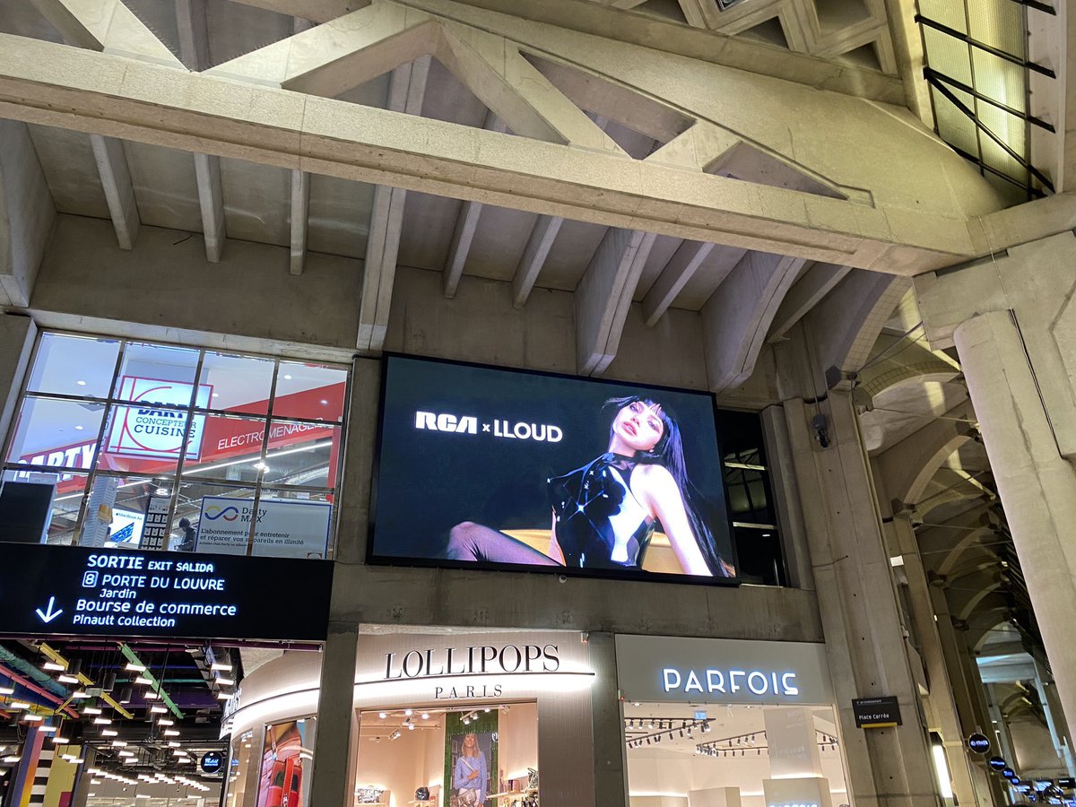 Spotted: #RCAxLLOUD billboard at Les Halles, Paris 🇫🇷 📸 @Eleanor04193880 @Wearelloud @RCARecords