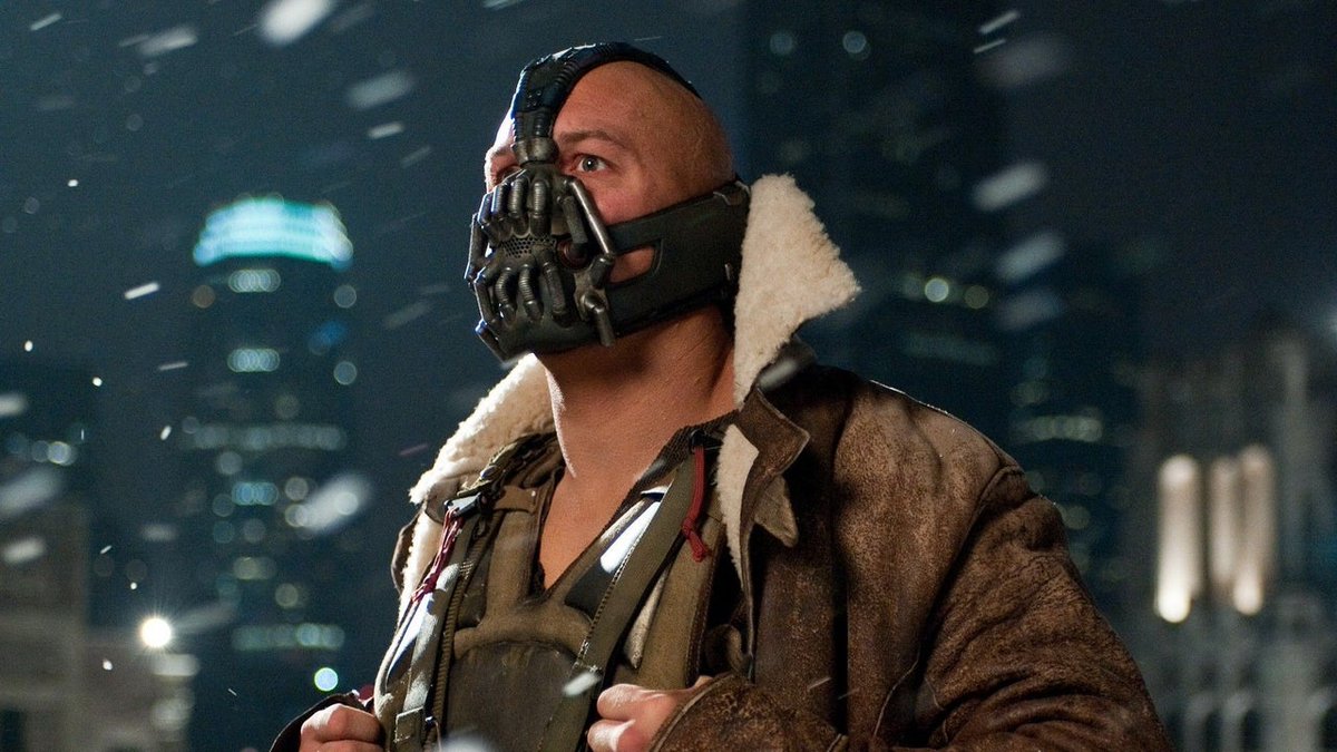 The Dark Knight Rises co-writer Jonathan Nolan initially disagreed with his brother and fellow co-writer Christopher Nolan about Bane being the film's primary villain, saying he instead 'started to play with the idea of The Riddler' instead. bit.ly/3VVOv0a