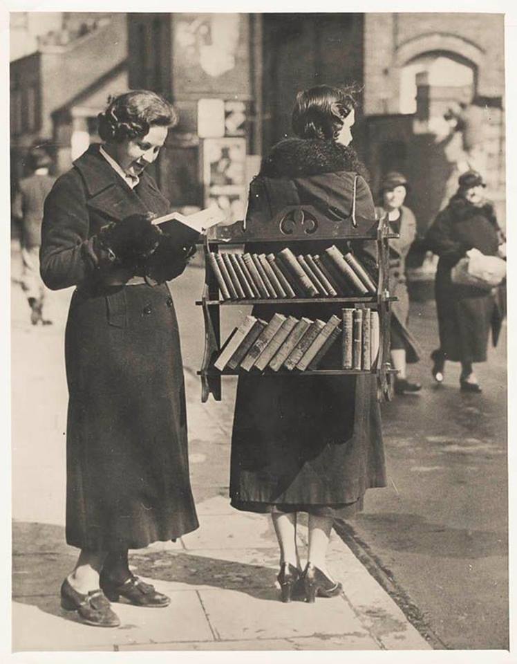 A 'Walking Library' in London, 1930s. amzn.to/3TTshJB