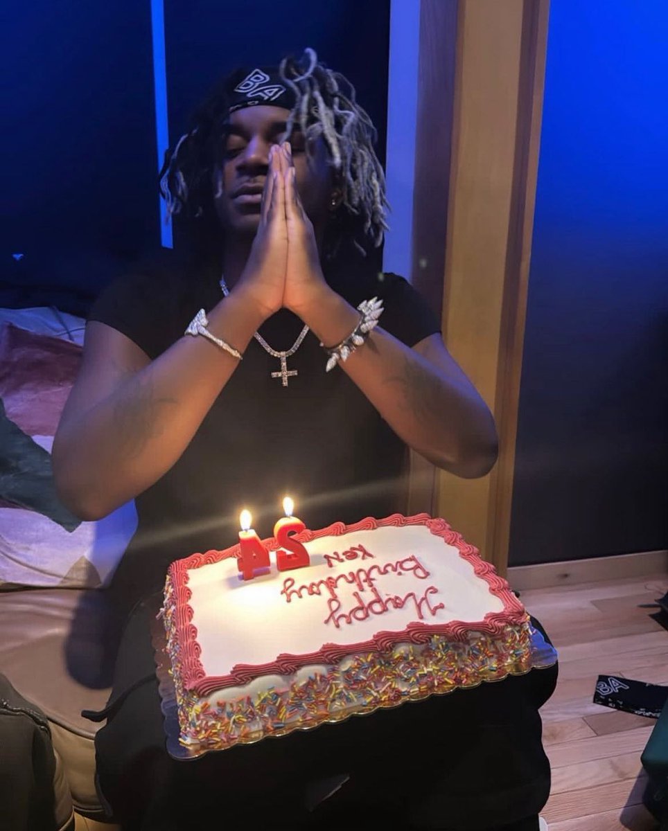 🎂