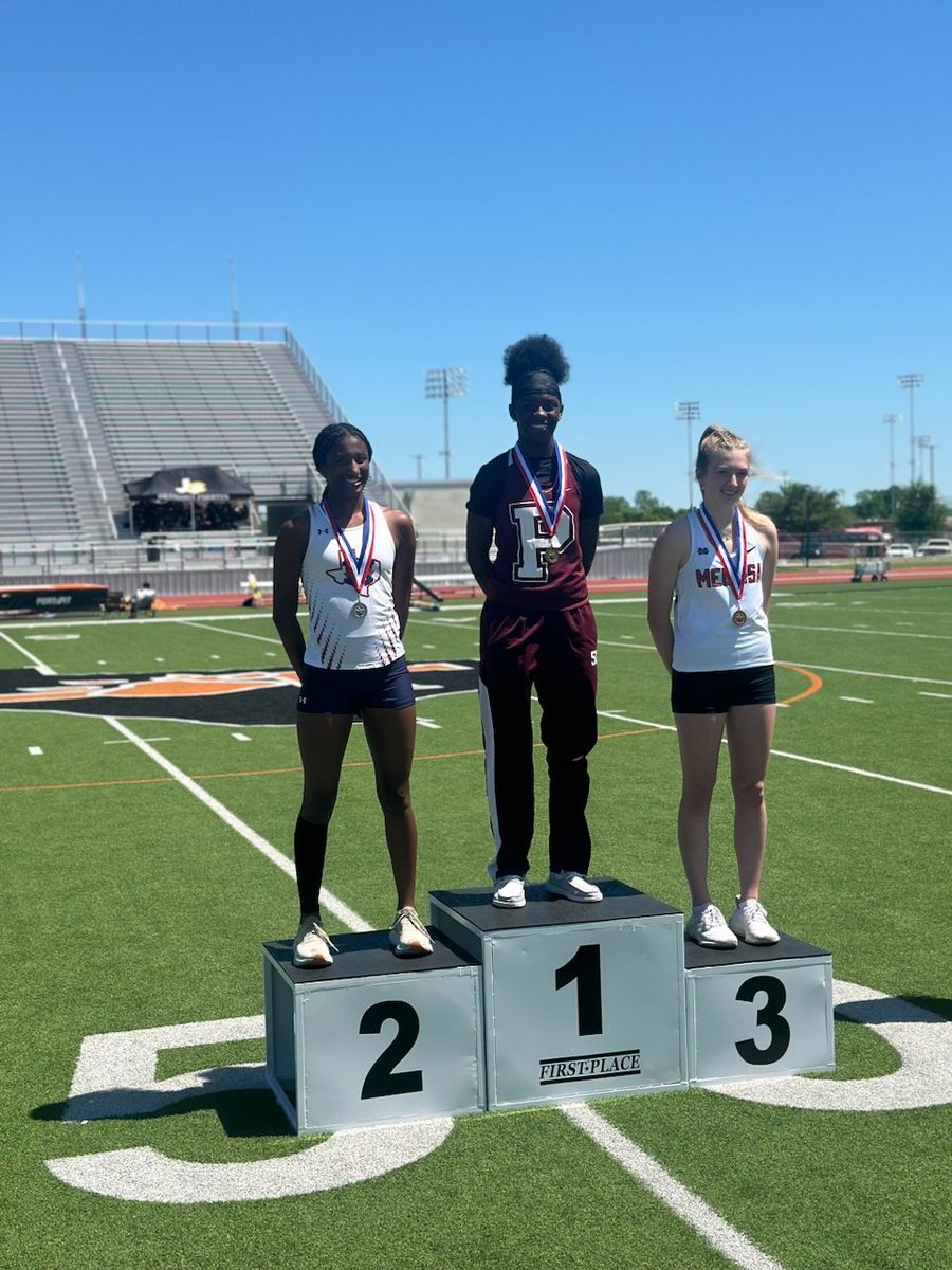 Regional qualifier and Area champion for the 2nd year @TerrayahMcCoy32 with a jump of 5-6 #ClimbTheHill