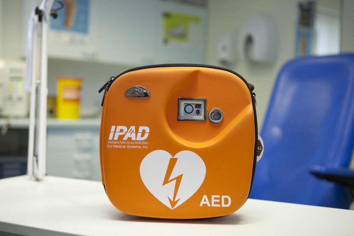 Defibrillators need to be inspected. Each device and its accessories should be regularly checked to ensure they're ready for use.

Read more about maintaining defibs with @skillstg1: skillstg.co.uk/blog/the-legal…

#AEDs #Defibrillators #CardiacArrest #DefibrillatorRequirements