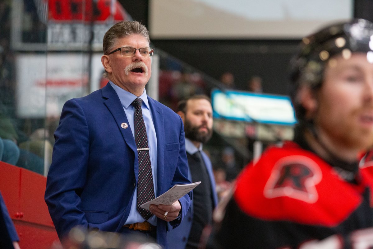 MHKY: Gardiner MacDougall of @UNBMHockey will take the reins of Team 🇨🇦 at the upcoming @IIHFHockey U18 World Championship in 🇫🇮. bit.ly/4at6VKb #goredsgo