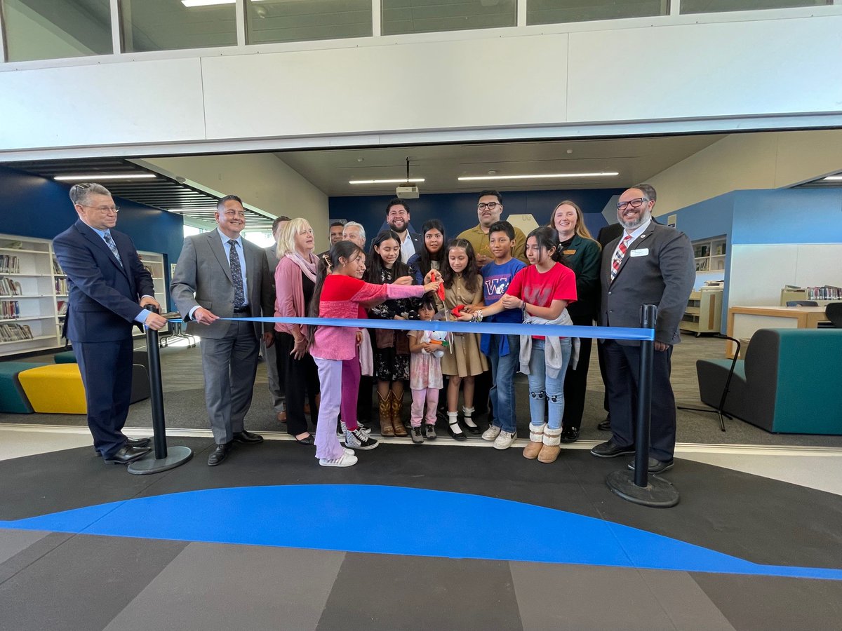 LPA’s K-12 team celebrated with @SantaAnaUSD as students, educators and district leaders cut the ribbon on the newly reconstructed Washington Elementary School. The 1950s school is reborn with colorful artwork, learning landscapes and interactive, exhibit-like experiences.