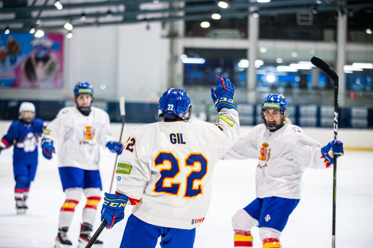 🏒🇪🇸 España supera a Chinese Taipei y pone la vista en el oro (1-3) 🙌🏻 La selección española sigue invicta en el Mundial de Andorra y ya solo le queda un obstáculo para alcanzar el ansiado ascenso: batir el sábado a partir de las 20:00h a Kazajistán. 📸 @IIHFHockey / Joan Reyes