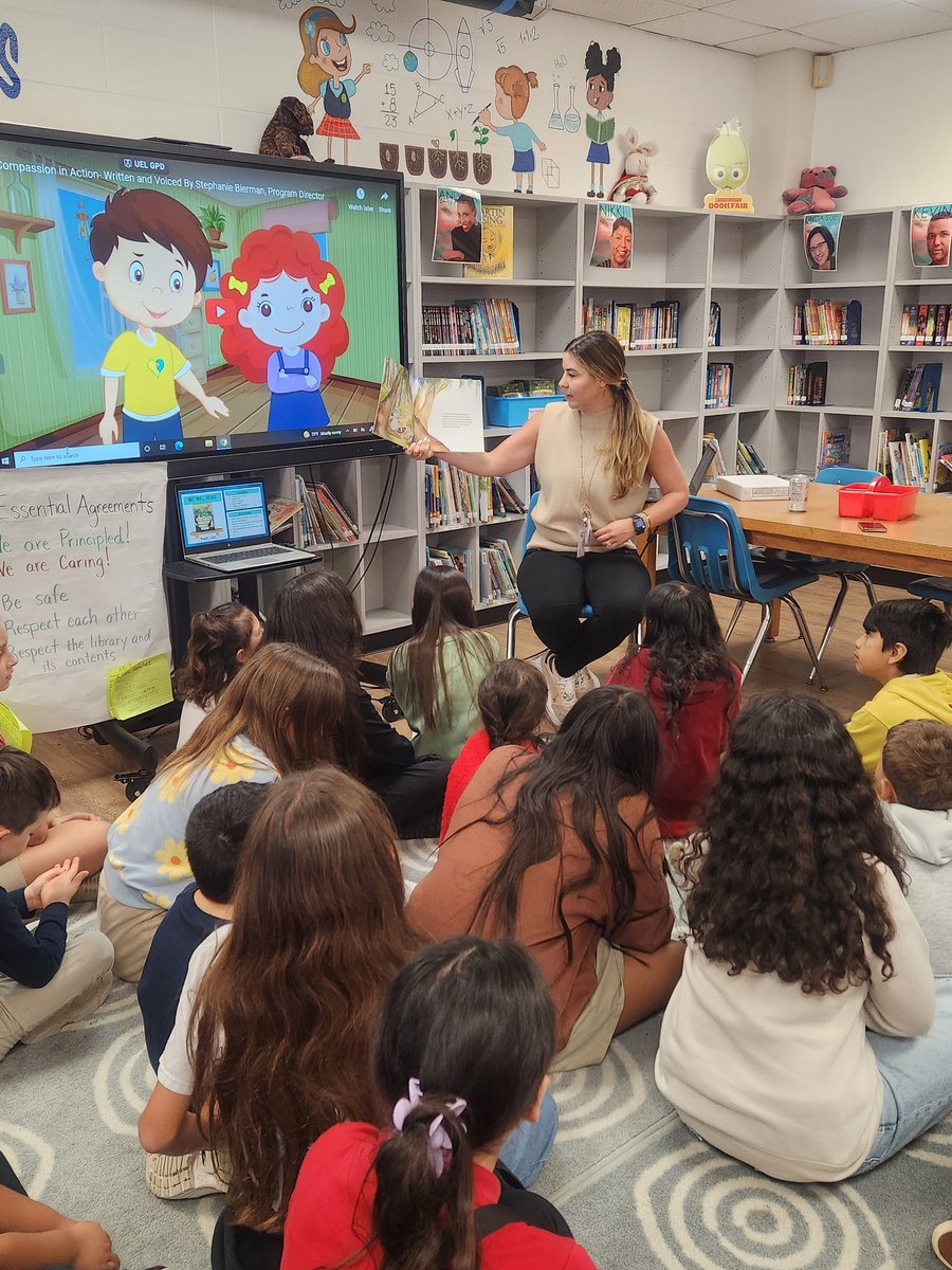 Joined forces with our Counselor @marisaelam1 for a #Compassion lesson with our Prek & 5th Grade Buddies! Reading TOGETHER is even MORE FUN! #LifelongLearners #Collaboration @HISDLibraryServ