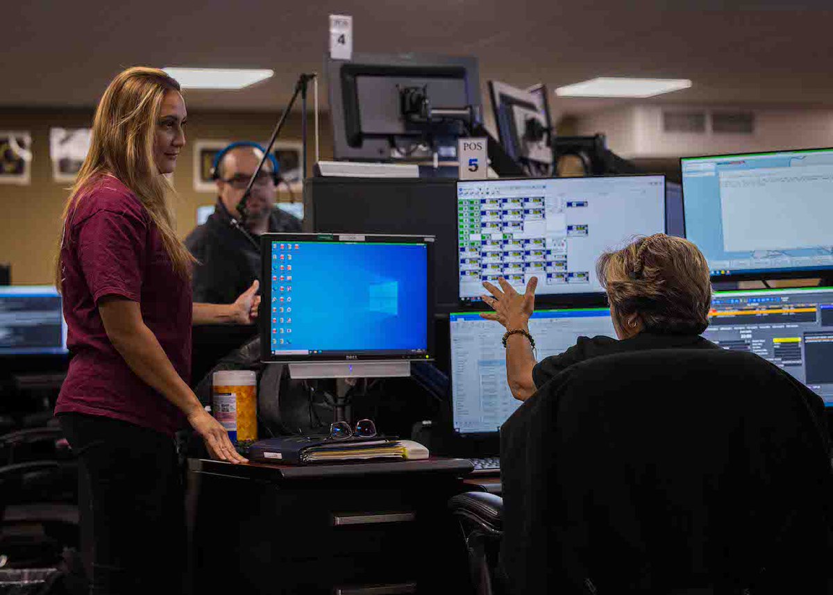 April 14-20th is National Public Safety Telecommunicators Week - a week set aside to recognize and celebrate the work of dispatchers helping to save millions of lives every day. Thank you Navy Region Hawaii dispatchers! #NationalPublicSafetyTelecommunicatorsWeek @CNICHQ @USNavy