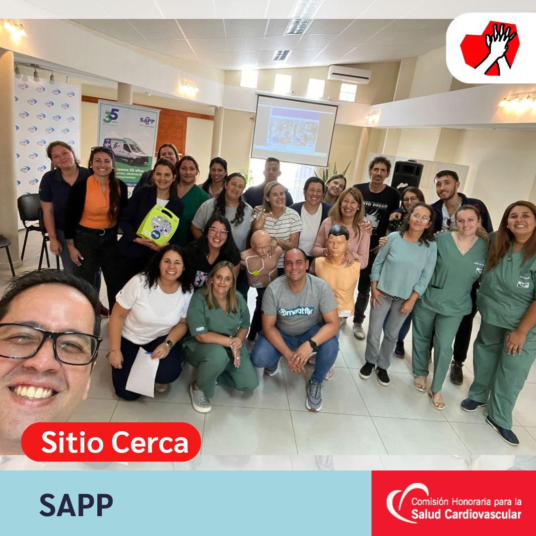 ➡ #SitioCERCA SAPP. Capacitación a la Intendencia de Atlántida y a la comunidad y personal de SAPP. Seguimos sumando enseñanza en #resucitacióncardíaca en todo el país. ¡Juntos podemos salvar más vidas!❤️ #ProgramaCERCA @VictorDayan1 @Doc_AleCuesta @LauraGarreCastr @r1000a