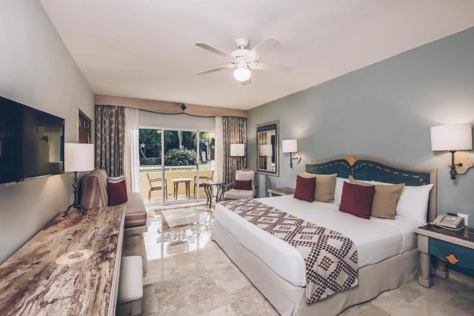 For $1,063 per person, 2 adults can enjoy 3 nites in a  junior suite in Playa del Carmen. The price includes airfare, hotel, transport, taxes & fees.

Contact Travel with Therese
traveltodaywiththerese@yahoo.com
#travel #vacation #adventure #explore #TravelwithTherese
