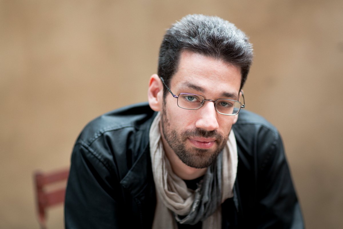 Praised as “a superb pianist & also an eloquent & insightful music writer” (@BostonGlobe), Jonathan Biss has played with orchestras worldwide, including @Staatskapelle_B.
He performs May 10 at @the_rcm's #KoernerHall with #BrentanoQuartet and @weatherclef: bit.ly/3J8UqY9