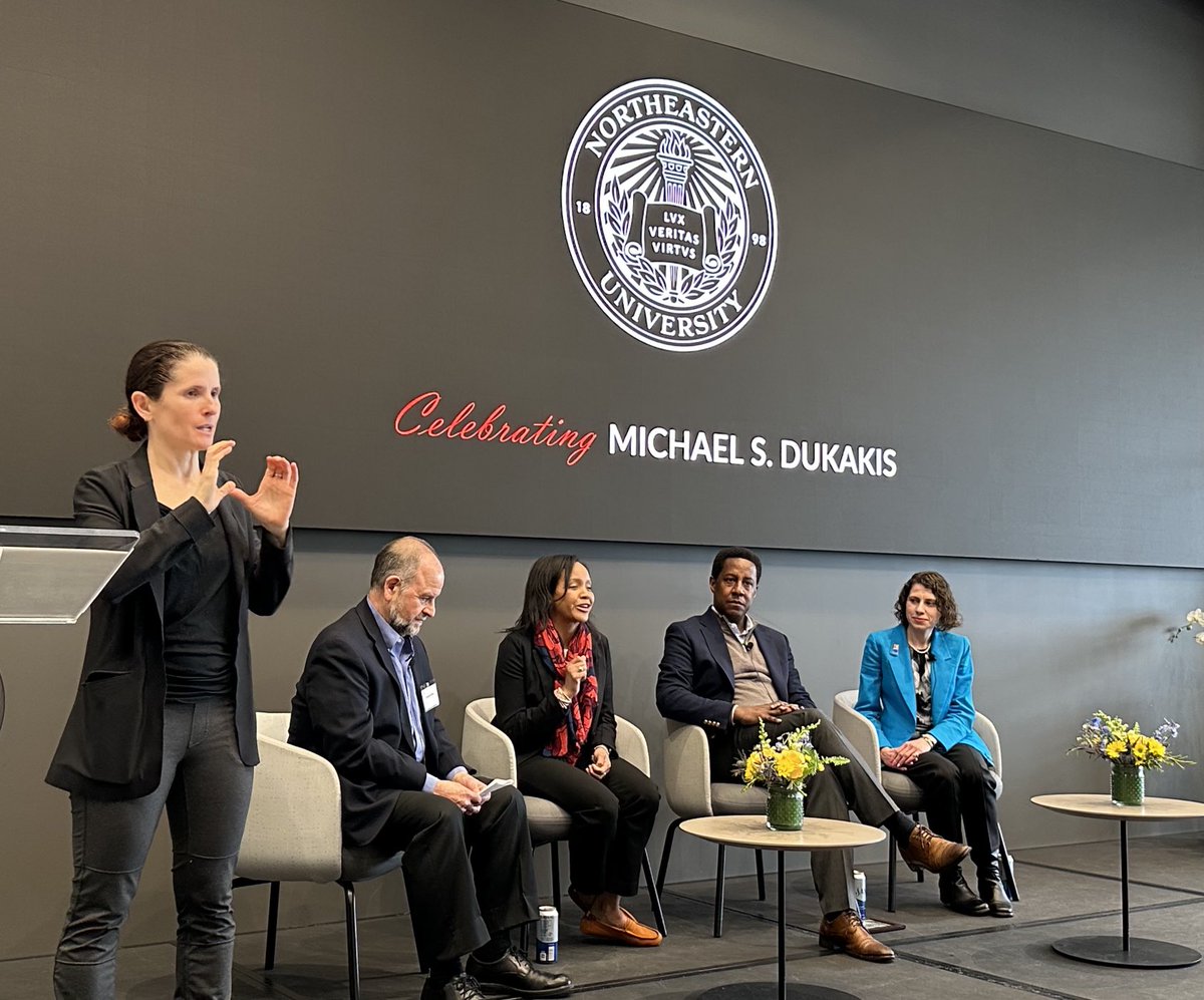 ⁦@NU_PolicySchool⁩ alumni speaking about Governor Dukakis as a professor ⁦@Northeastern⁩! Public service for leadership!