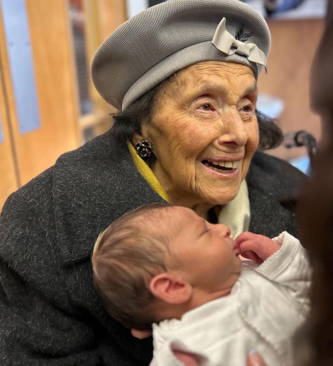 This week, my great-grandma, Lily Ebert, a 100-year-old Auschwitz survivor, became a great-great-grandma. “I never expected to survive the Holocaust. Now I have five beautiful generations. The Nazis did not win!” From near-death at Auschwitz to five generations of Jewish life.