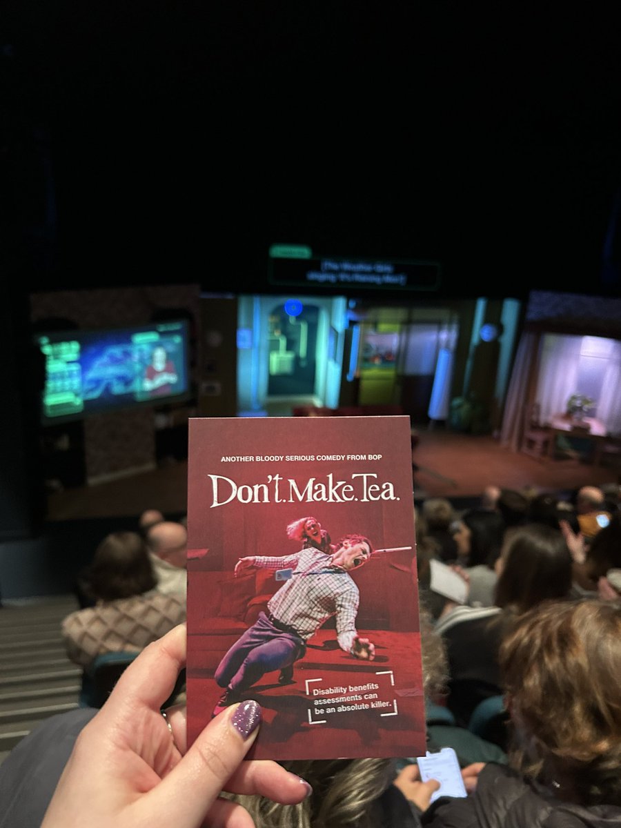 Opening night for @TronTheatre Don’t. Make. Tea. by @BOPTheatre !