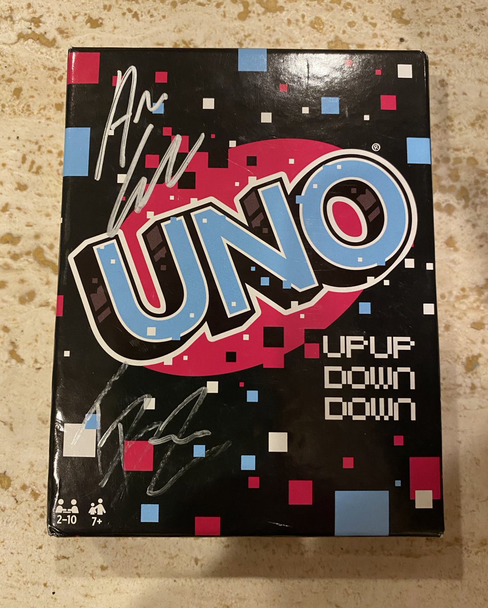 Highlight of #Wrestlemania weekend was meeting @MmmGorgeous and getting to thank another #DaParty member for all the laughs. Also added another signature to my Uno cards (Roll call 2!) Thanks Breeze 💗💙 @UpUpDwnDwn