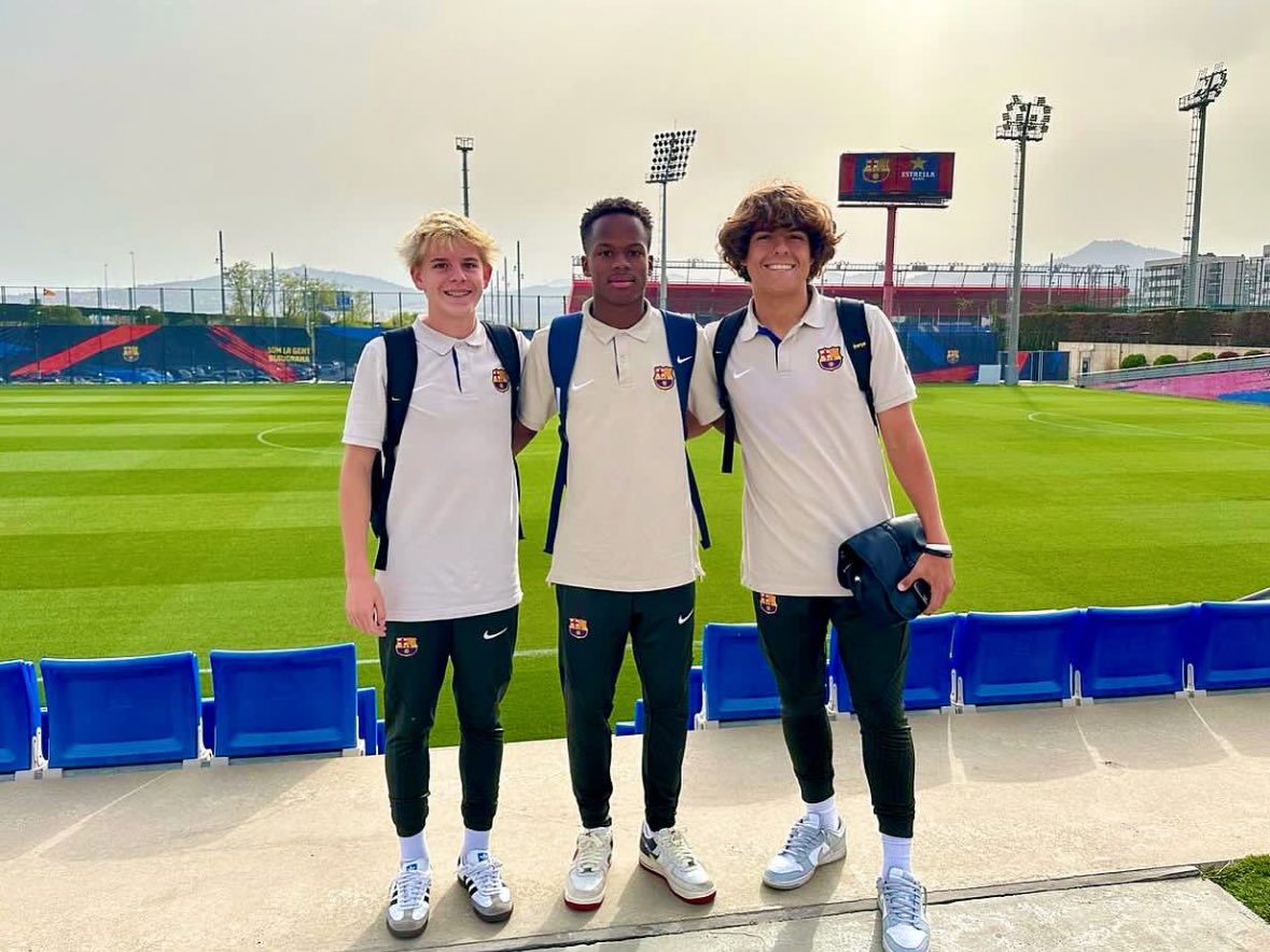 👋 Hello from Barcelona! 🇪🇸 @PHXRisingFC's Isaiah Kaakoush is training with the @FCBarcelona youth academy for the next few weeks ✨