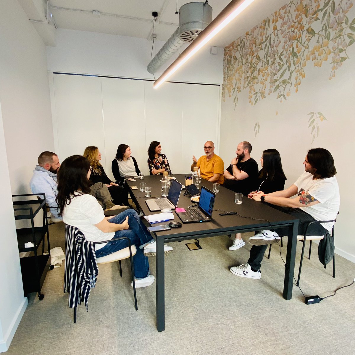 💥 Avui han vingut a la seu de la Fundació els guanyadors dels Premis Baldiri 2022-2023 en la categoria de projectes artístics d’emergència climàtica i de llengua catalana, per fer el seguiment de les diferents propostes impulsades! 🤝🏻Aquests projectes destaquen per l'enfocament…