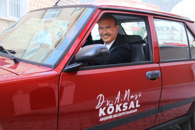 Akşehir Belediye Başkanı Ahmet Nuri Köksal, makam arabasını Tofaş yaptı.
