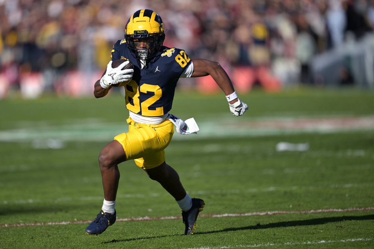 Michigan spring ball quick-hitters: Kick/punt returners, Zeke Berry's emergence, Sherrone Moore's 'voice' in practice, more 👀 #GoBlue Read HERE: on3.com/teams/michigan…