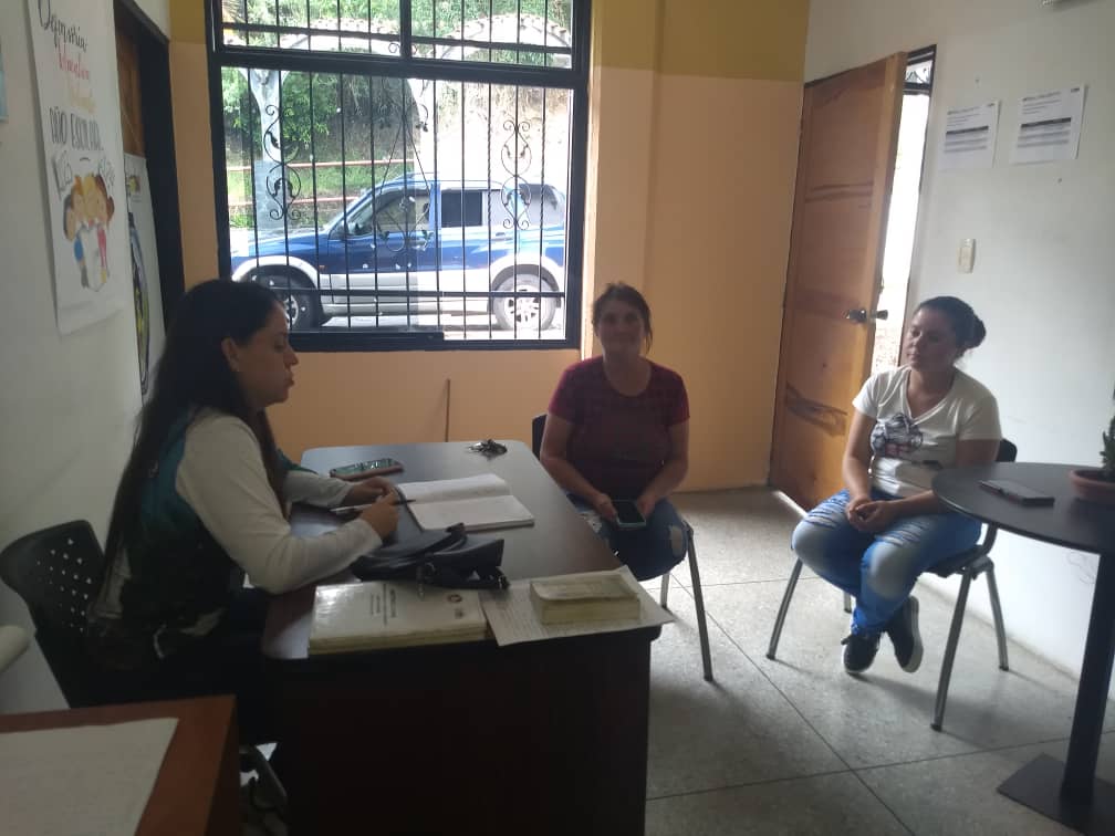 Atención de usuarios en el Servicio de la Defensoría Educativa Sueños de Simoncito 
<a href="/CDCE_Uribante/">CDCE URIBANTE</a> 
<a href="/codennat/">codennat</a> 
<a href="/Annydednna/">Dednna Táchira</a>