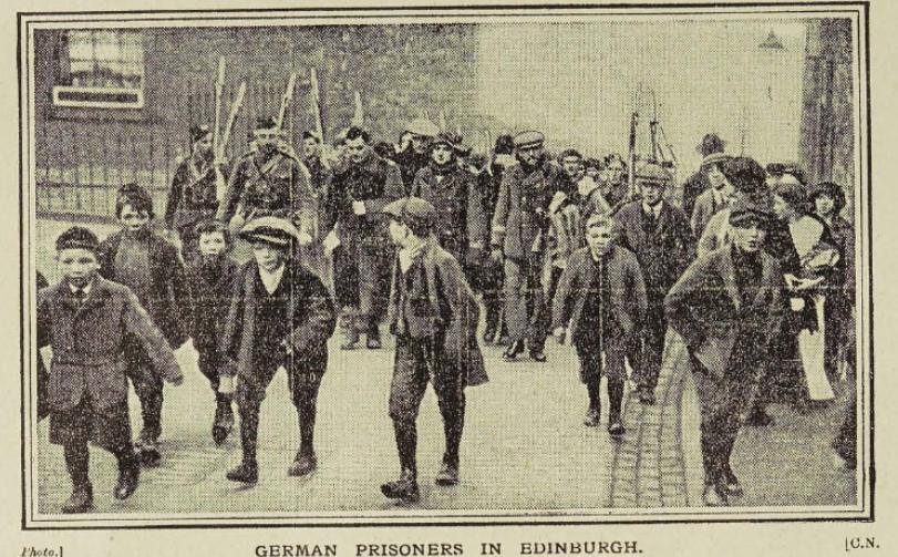 @HawickRemember @RevdPye @GilesMacDonogh @pirateirwin @MalcolmCGodfrey @AntoineVanner @MargyMayell @oldtoonloon @AC_NavalHistory @FAB87F @LucyLondon7 @StobsCamp This is the survivors being marched up into captivity at Edinburgh Castle.